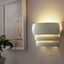How to install the wall light？